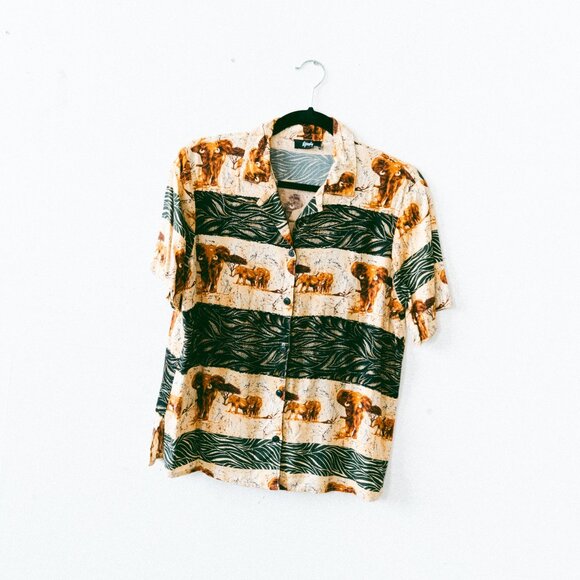 Vintage 90s Tapestry Elephant Scene Button-Down – Tan & Black Animal Print - Picture 1 of 5